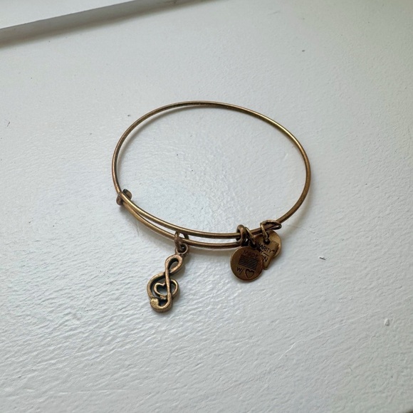 Alex and Ani Treble Clef Bracelet - Picture 1 of 1